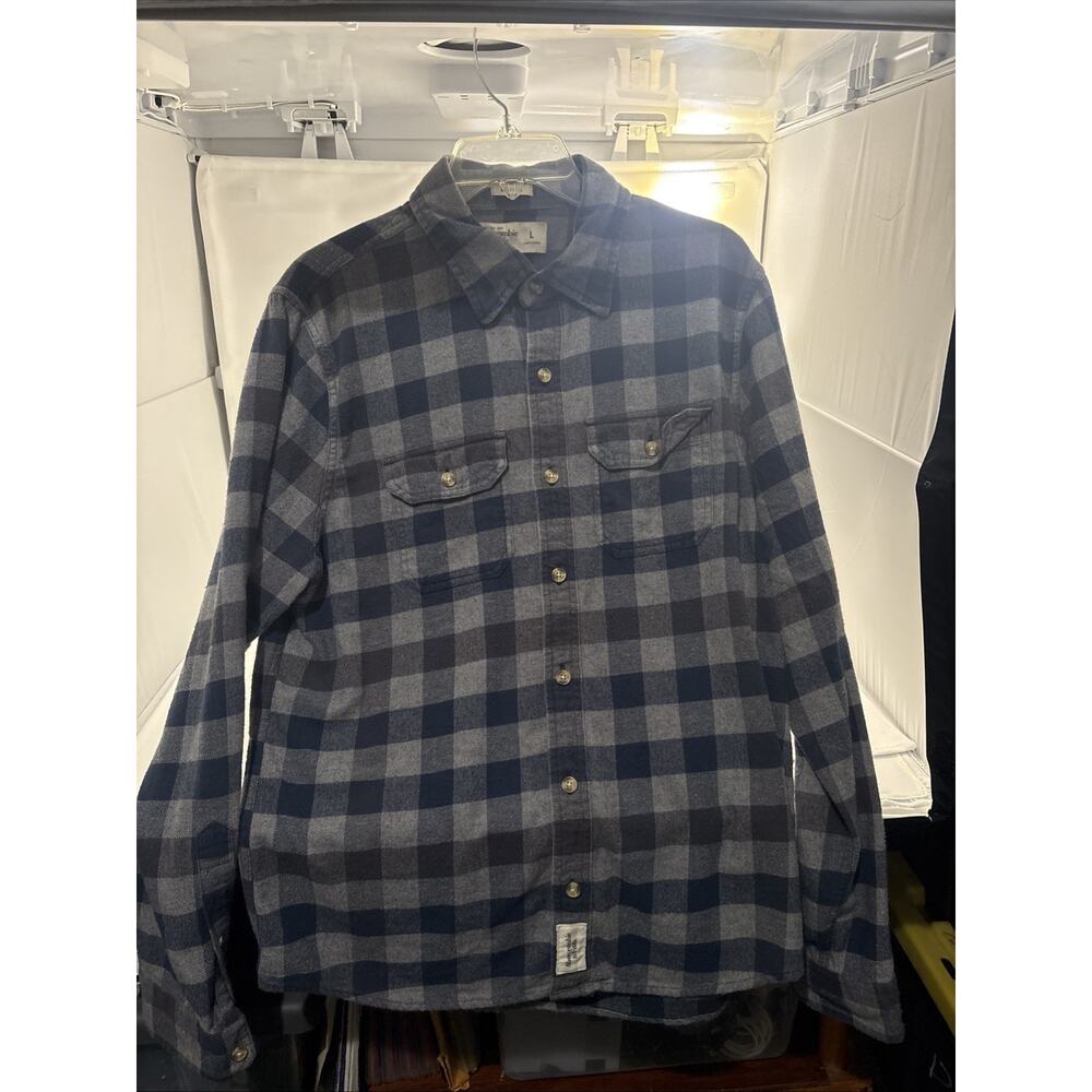 Ambercombie & Fitch Long Sleeve Blue Button Down Flannel
